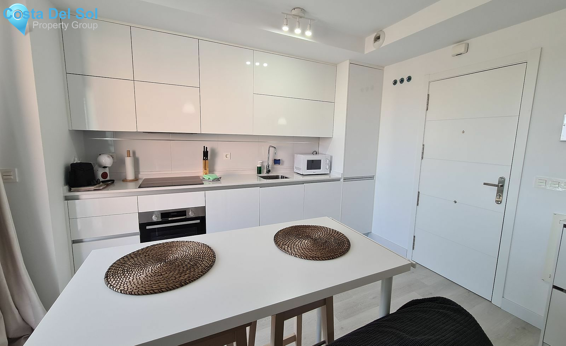 Middle Floor Apartment in Fuengirola-1487186