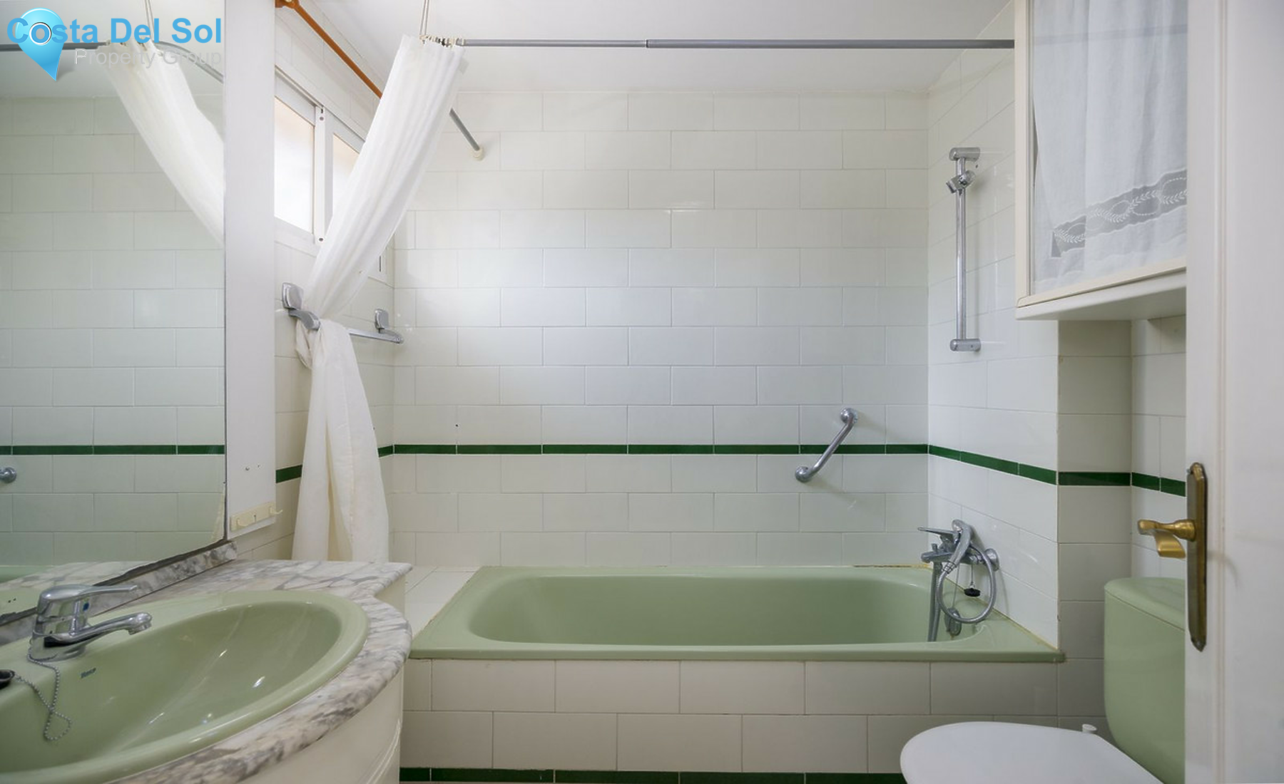 Middle Floor Apartment in La Carihuela-1404268