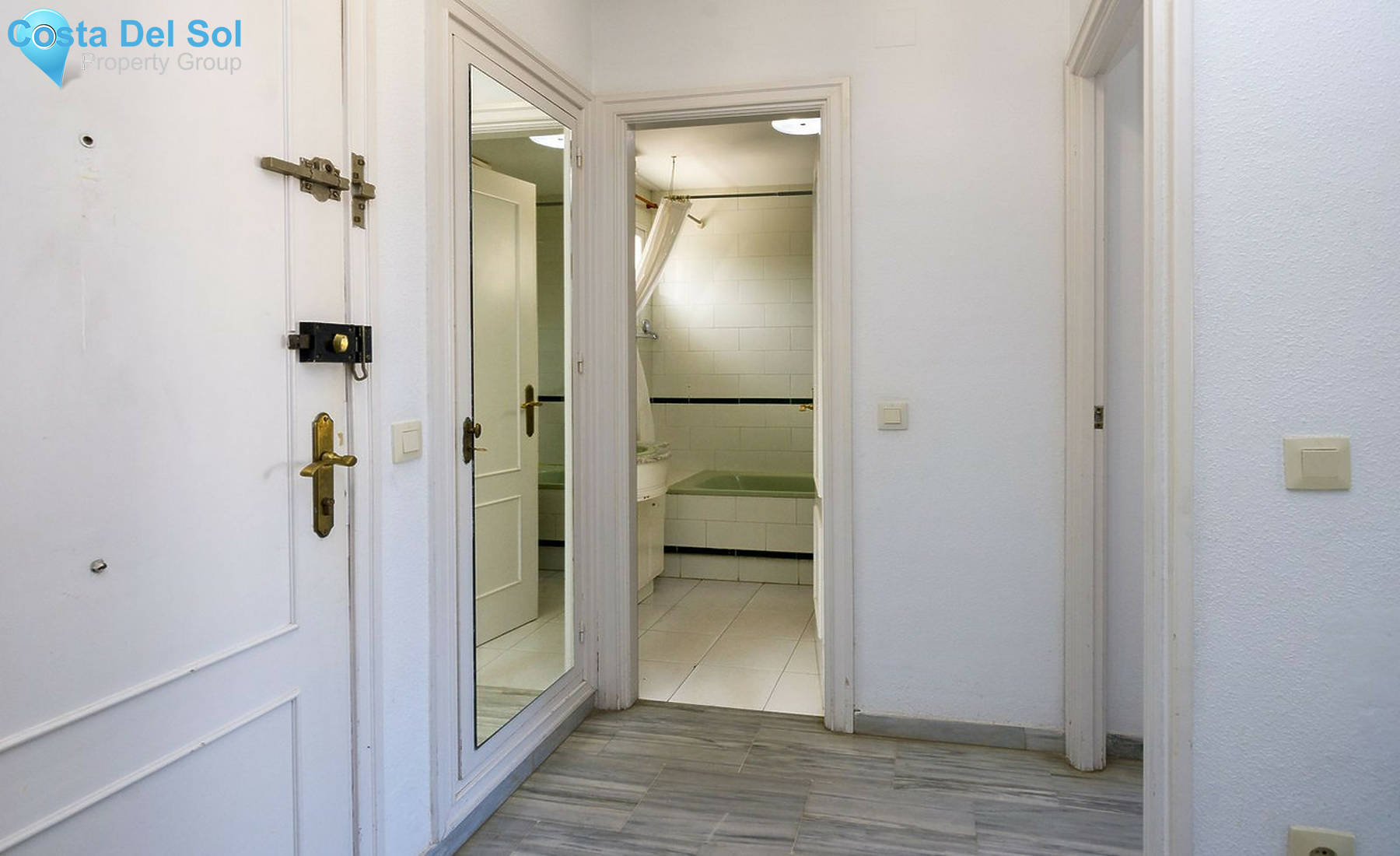 Middle Floor Apartment in La Carihuela-1404269