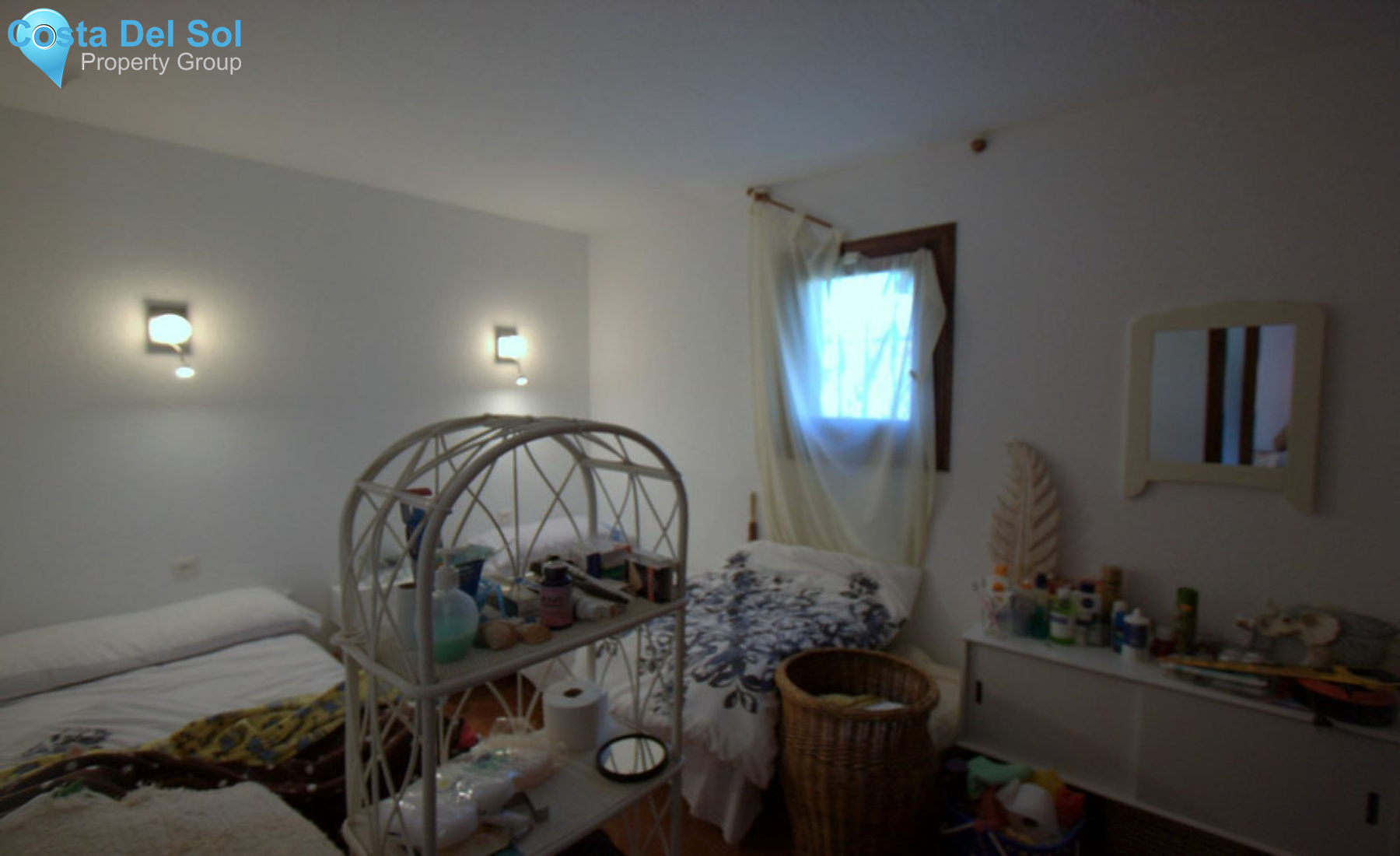 Middle Floor Apartment in La Duquesa-1396852