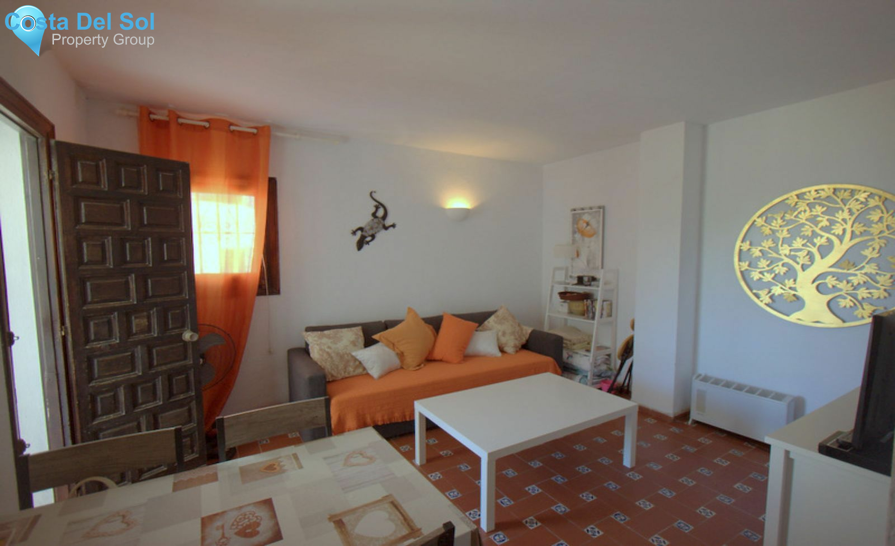 Middle Floor Apartment in La Duquesa-1396836
