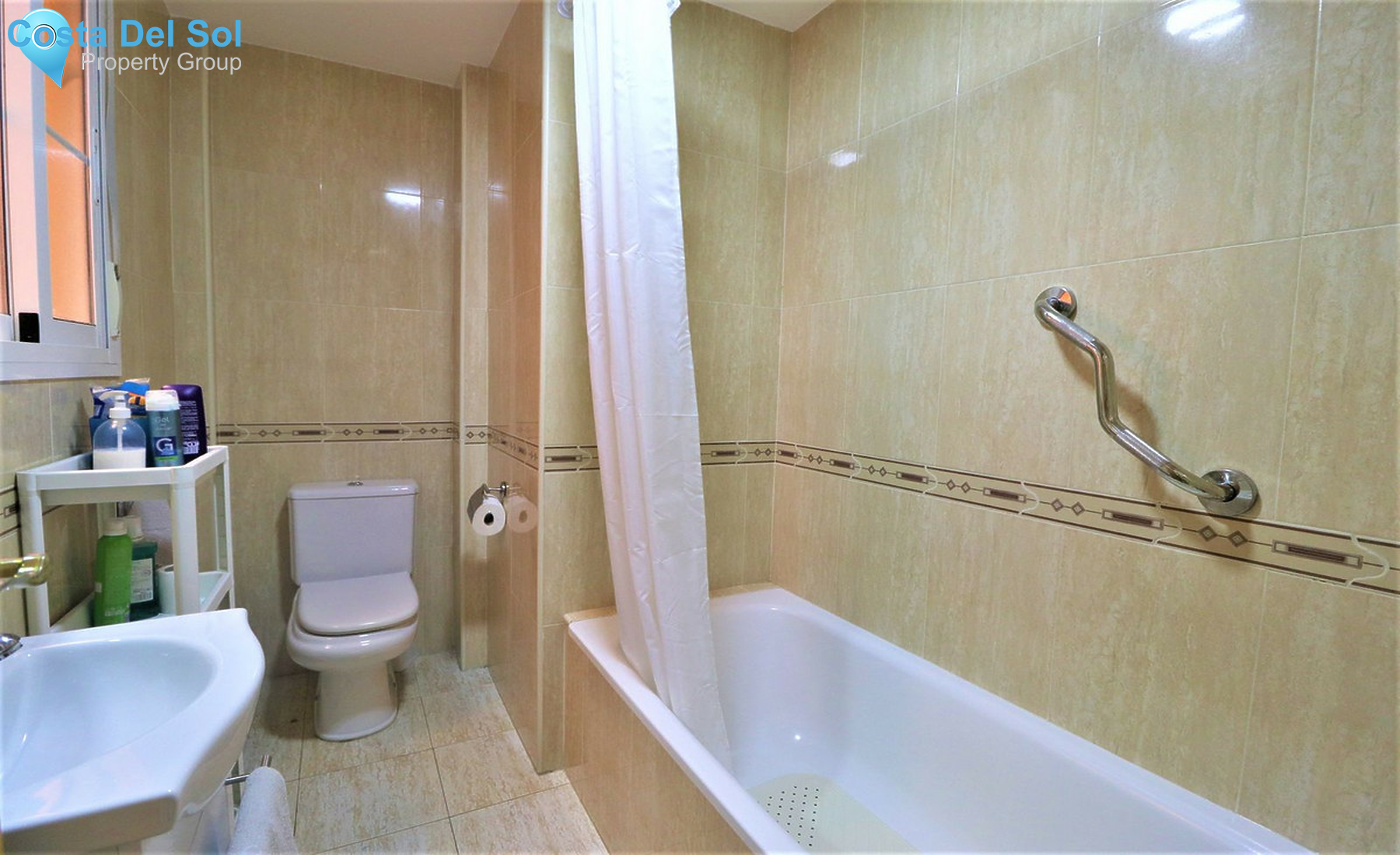 Middle Floor Apartment in Las Lagunas-1260679