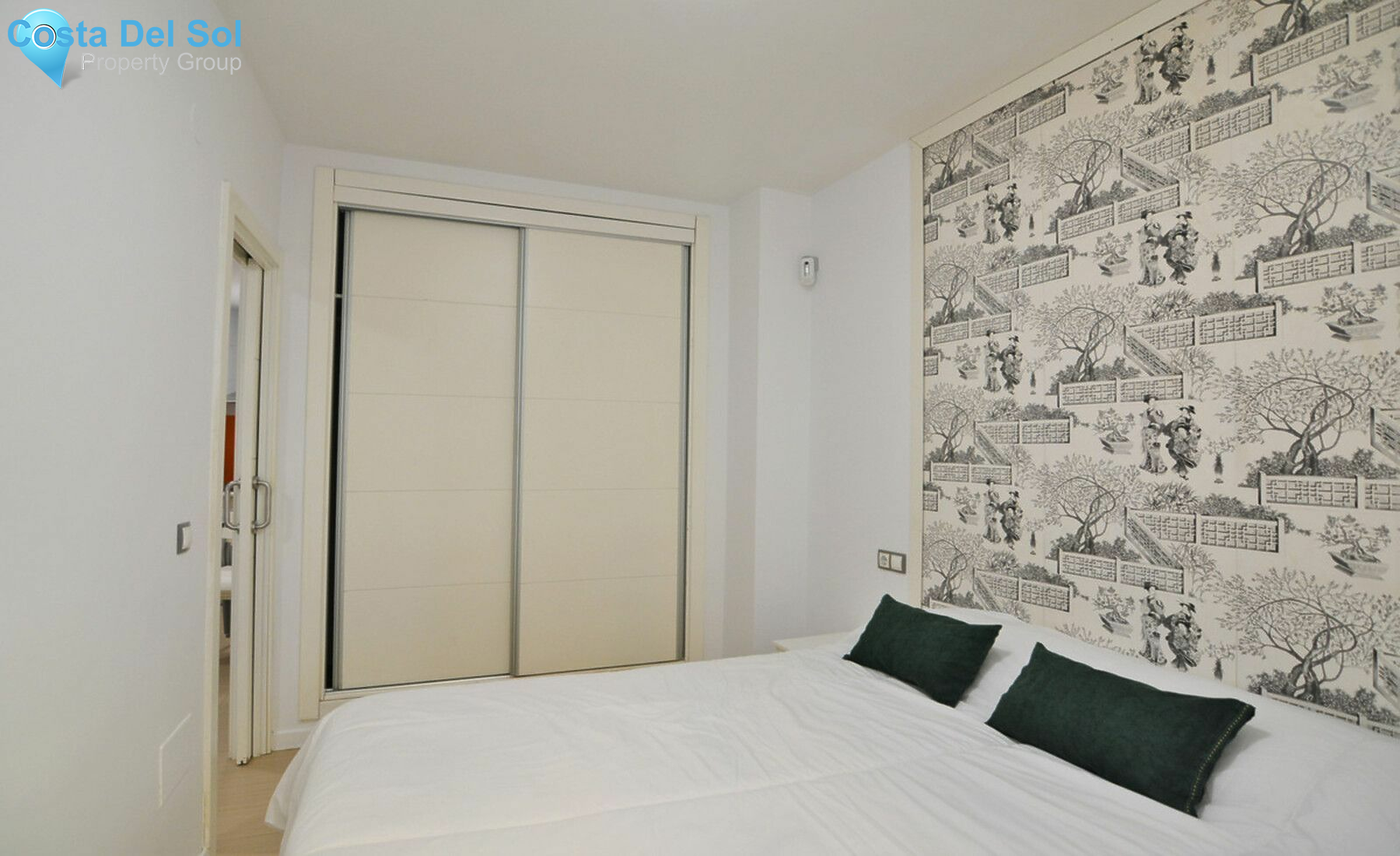 Middle Floor Apartment in Las Lagunas-1164159