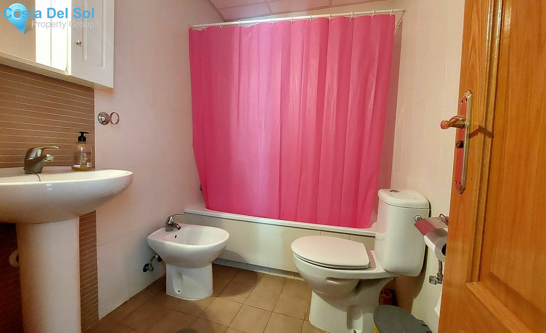 Middle Floor Apartment in Las Lagunas-1387140