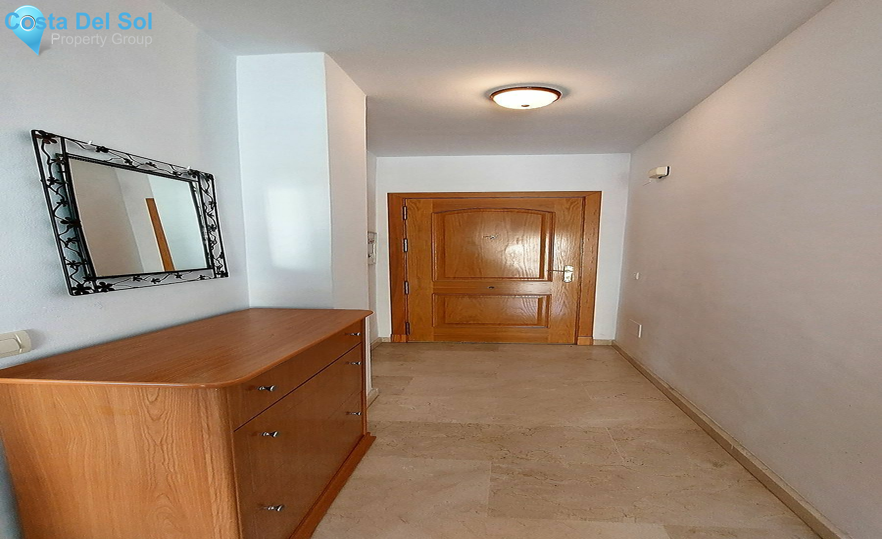 Middle Floor Apartment in Las Lagunas-1387143