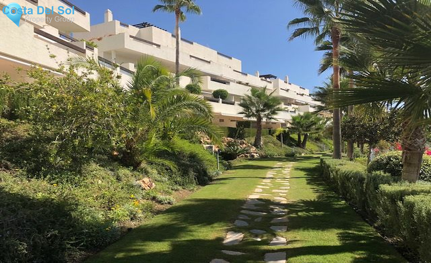 Middle Floor Apartment in Los Arqueros-1209990