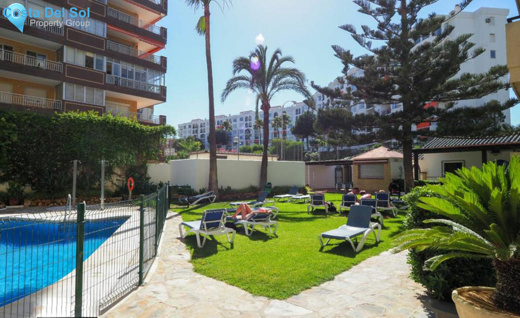 Middle Floor Apartment in Los Boliches-1163989