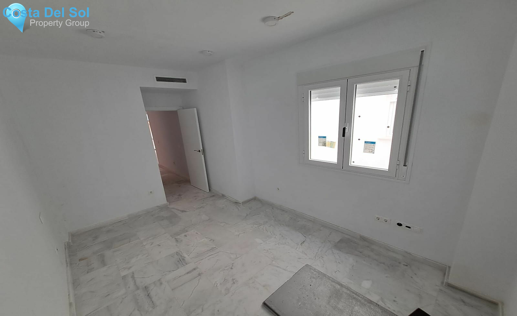 Middle Floor Apartment in Los Boliches-1471558