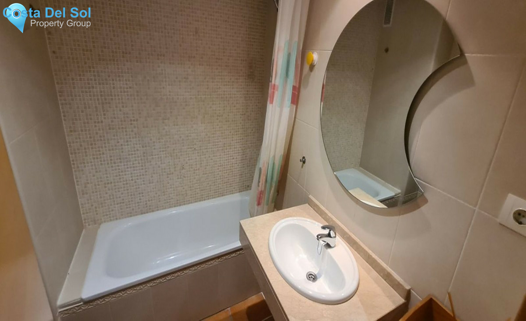 Middle Floor Apartment in Los Pacos-1502402