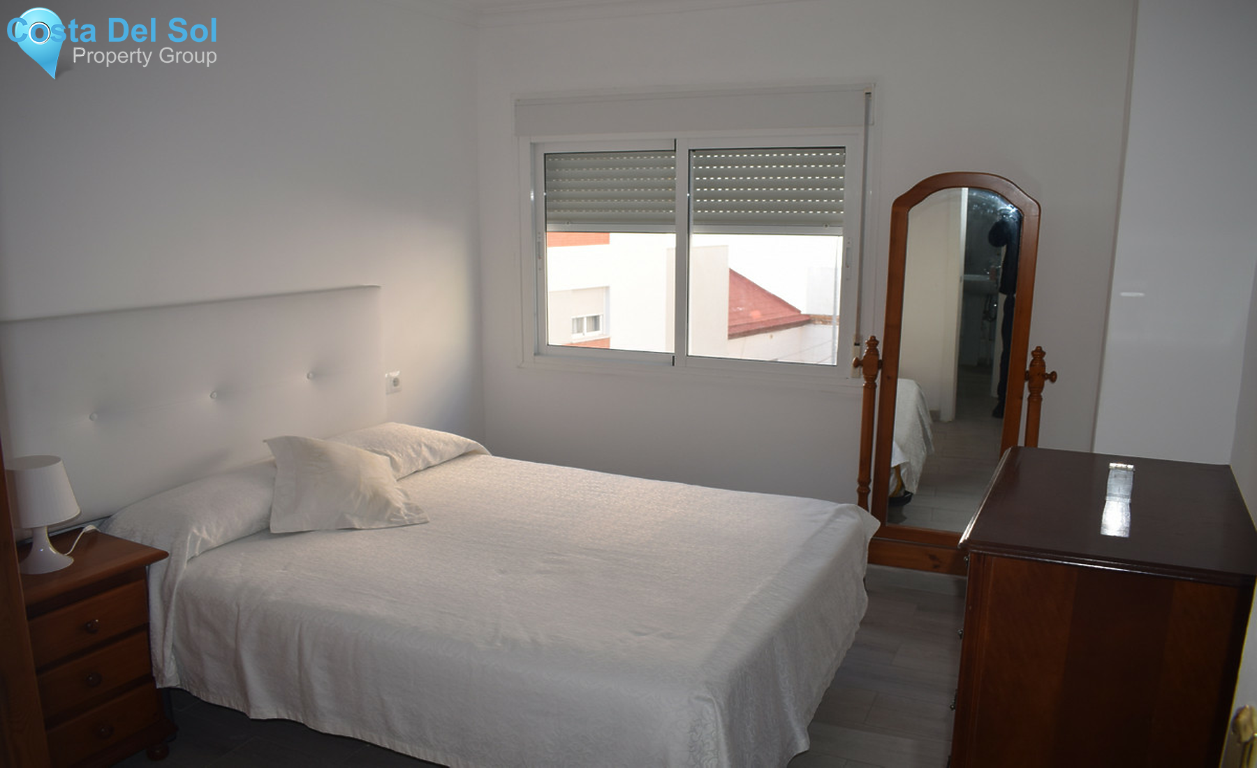Middle Floor Apartment in Malaga Centro-1292104