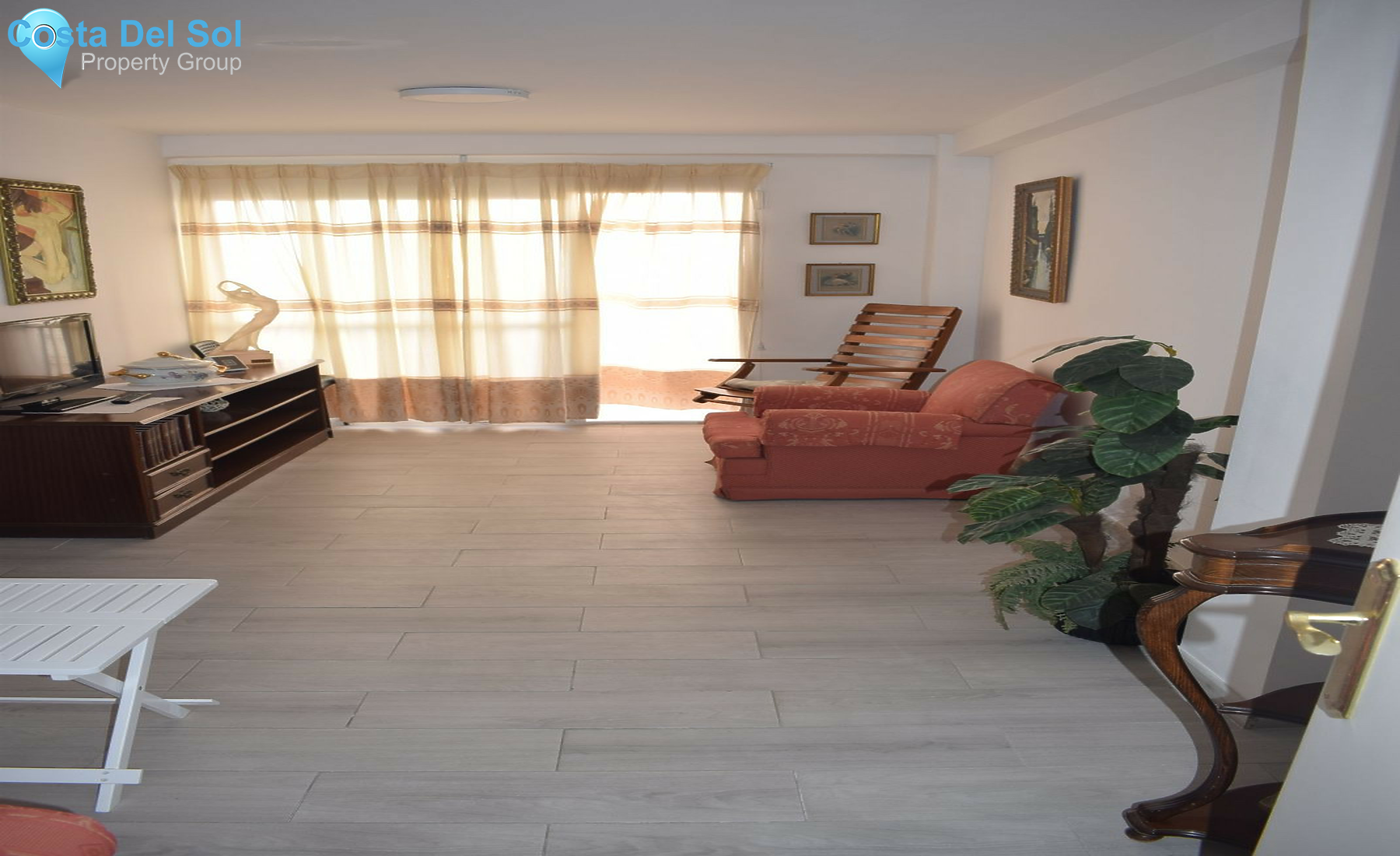 Middle Floor Apartment in Malaga Centro-1292094