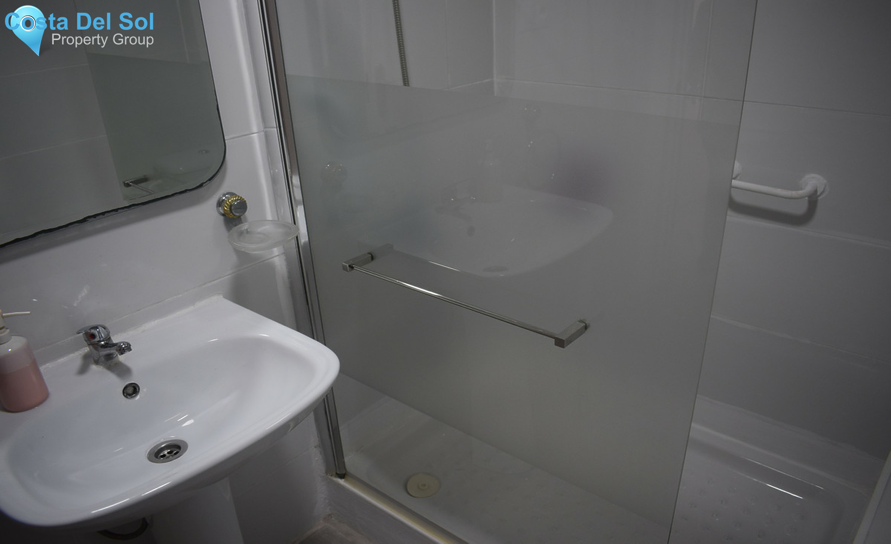 Middle Floor Apartment in Malaga Centro-1292099