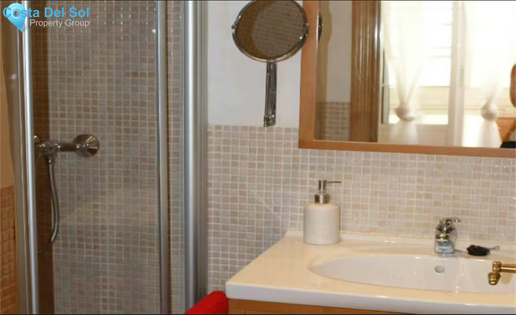 Middle Floor Apartment in Malaga Centro-1376994