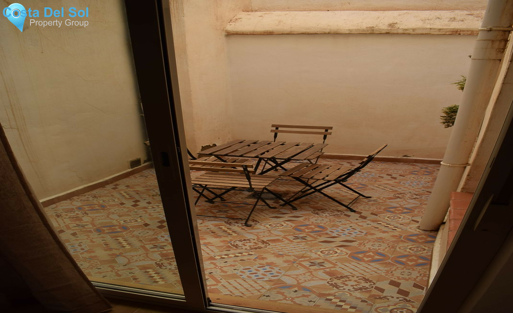 Middle Floor Apartment in Malaga Centro-1455954
