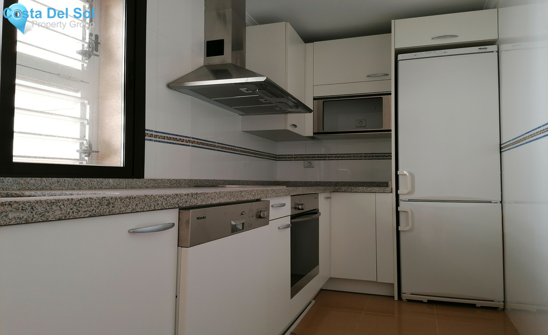 Middle Floor Apartment in Marbella-1256403