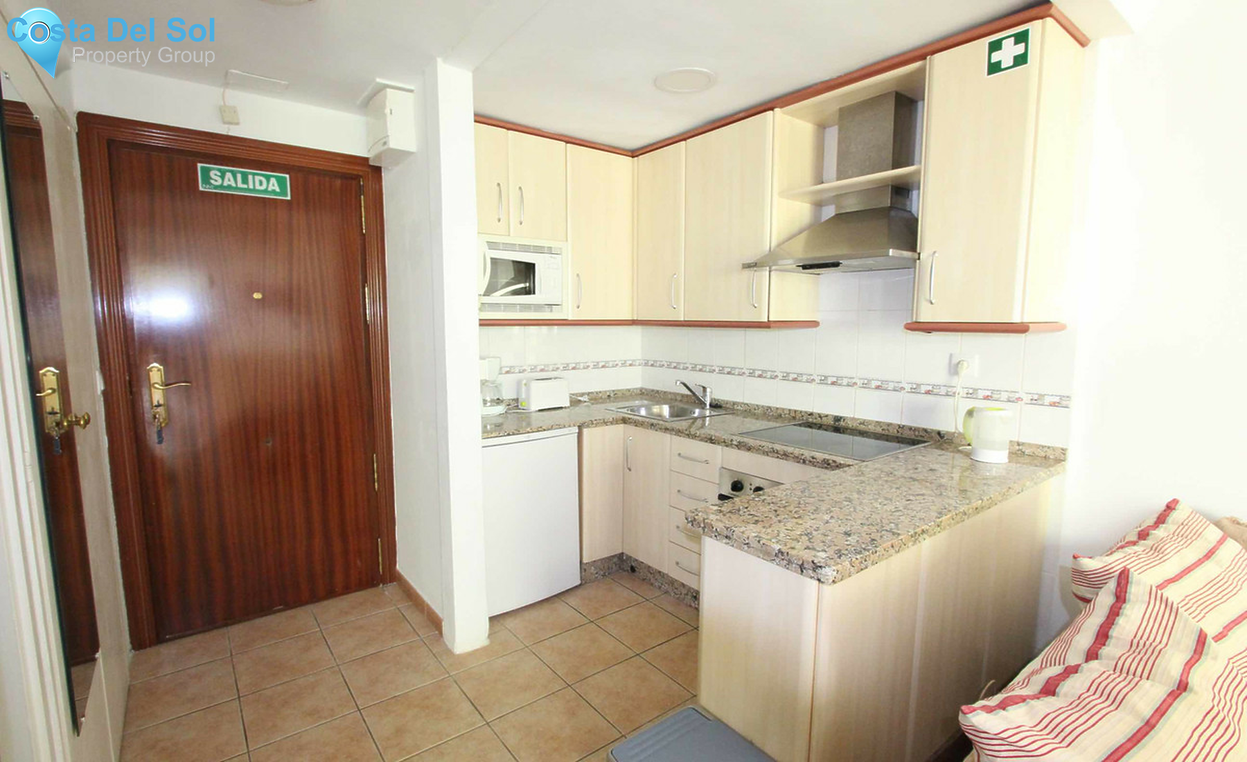 Middle Floor Apartment in Marbella-1357335