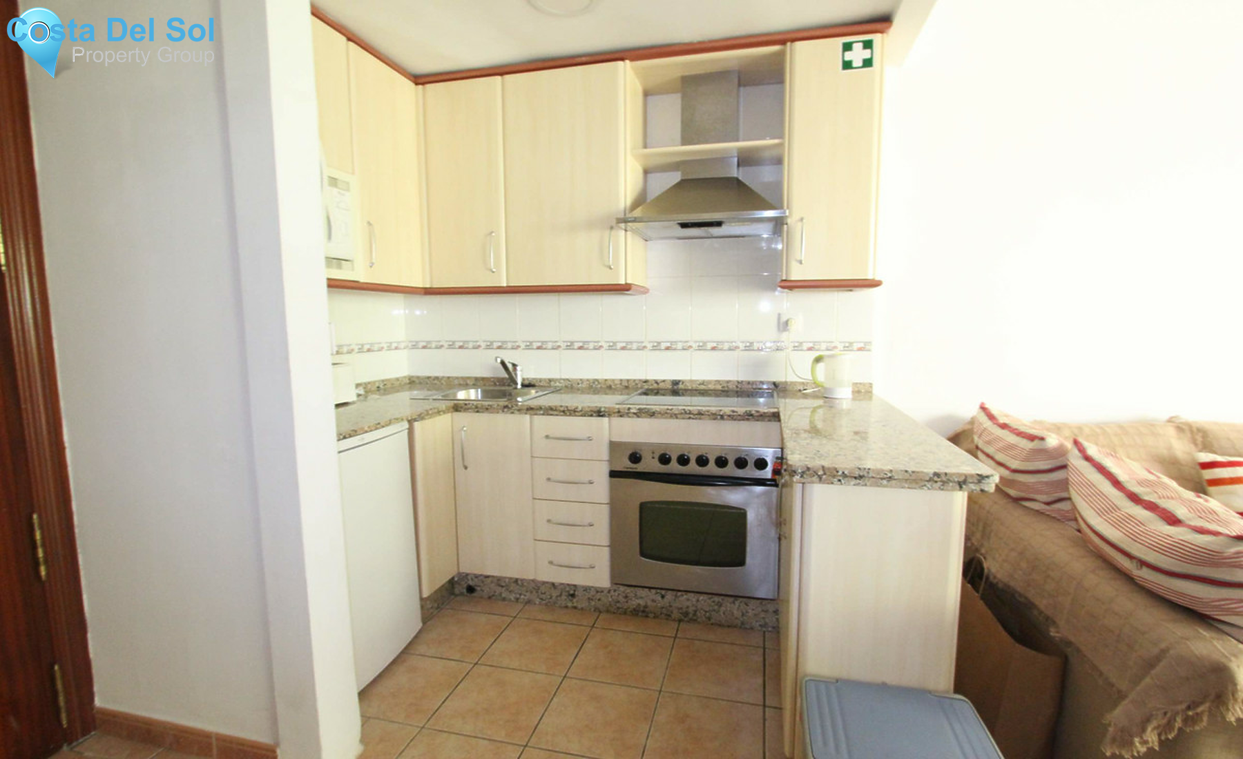 Middle Floor Apartment in Marbella-1357339