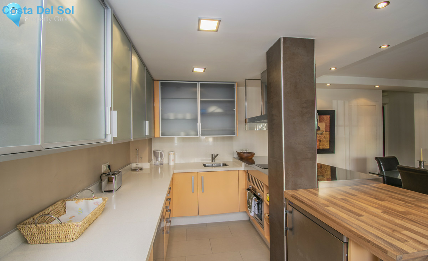 Middle Floor Apartment in Marbella-1377222