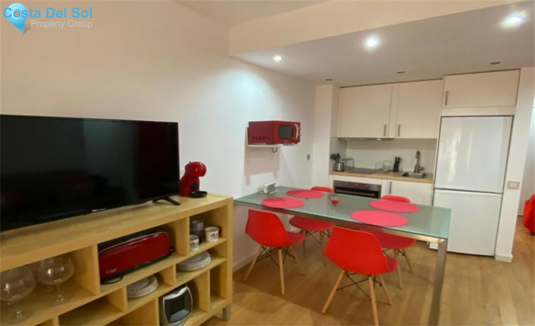 Middle Floor Apartment in Marbella-1410121