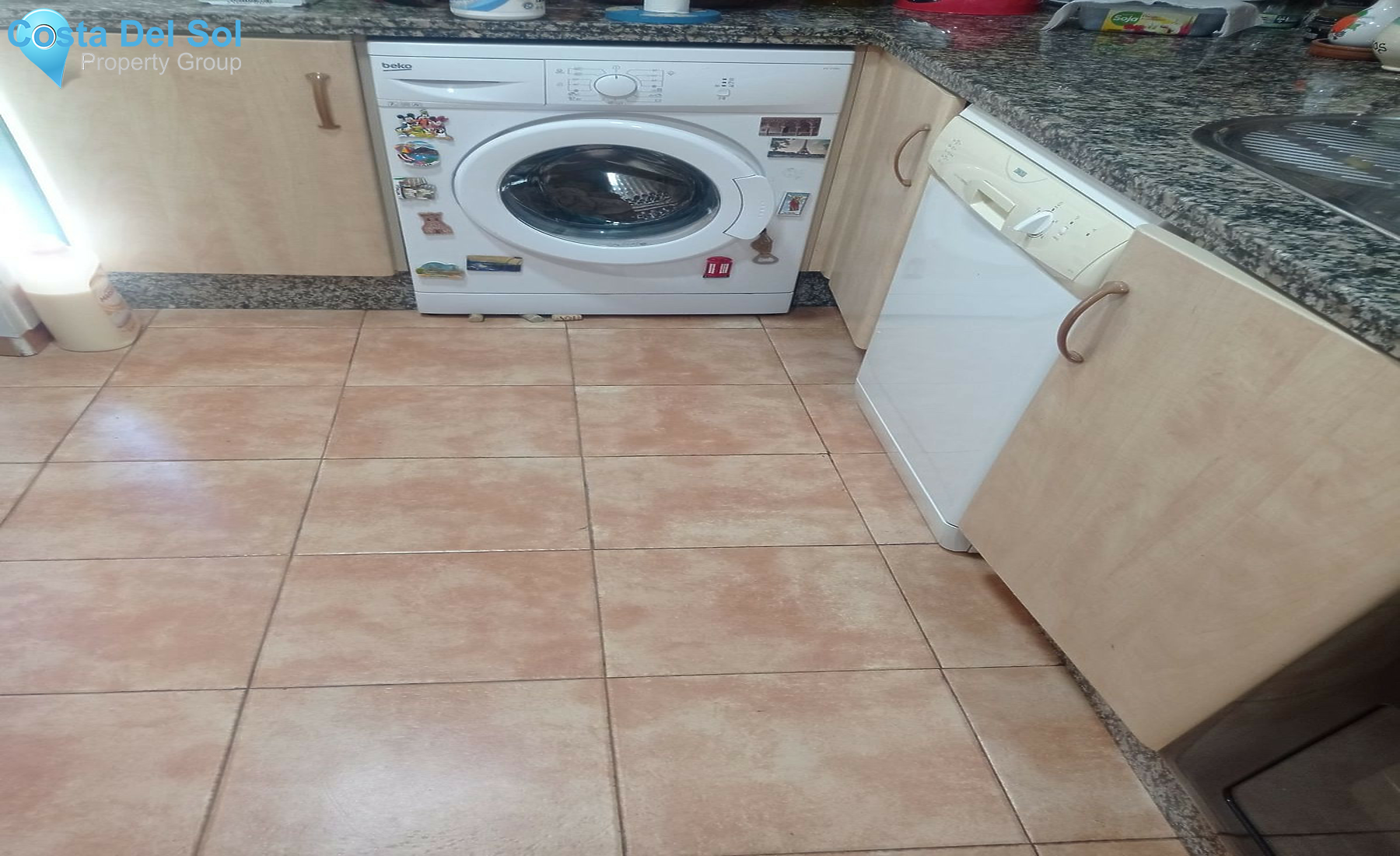 Middle Floor Apartment in Marbella-1436731
