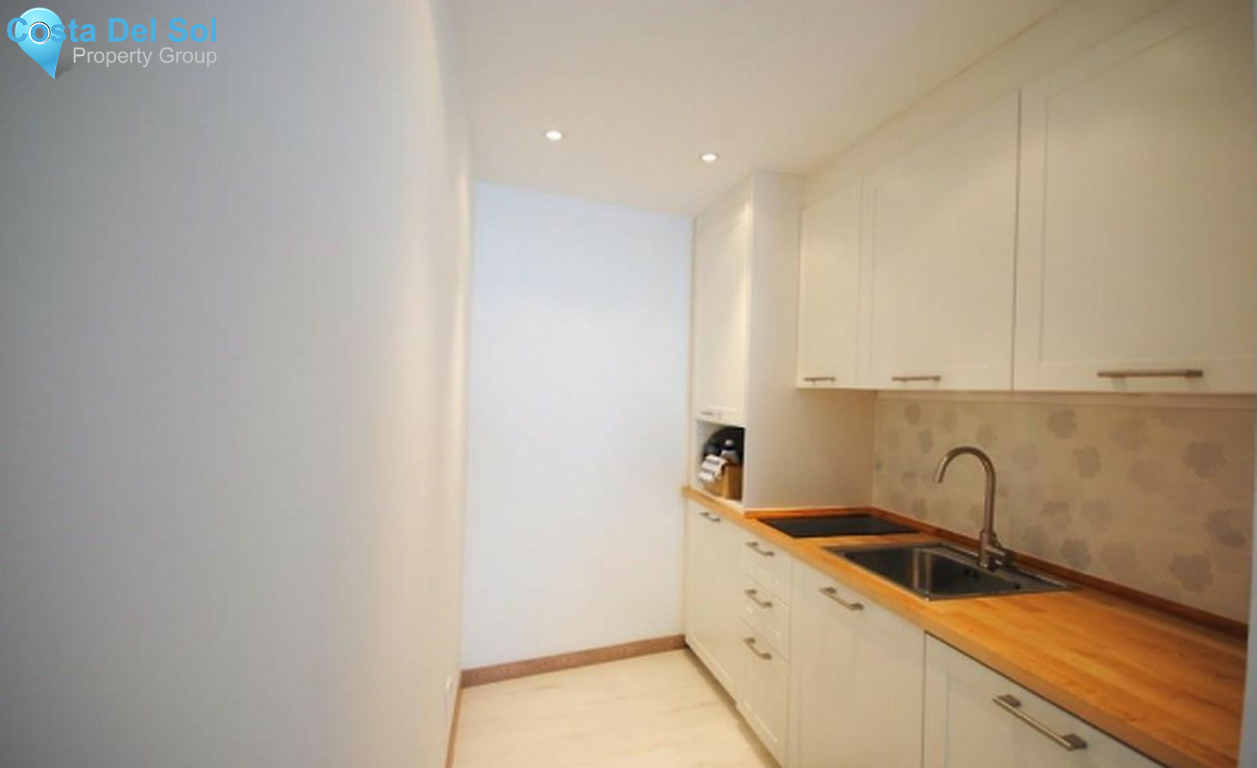 Middle Floor Apartment in Marbella-1439600