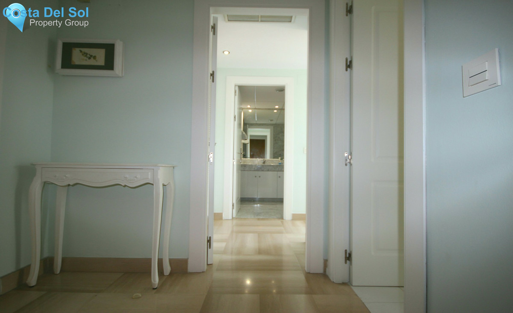 Middle Floor Apartment in Marbella-1463363