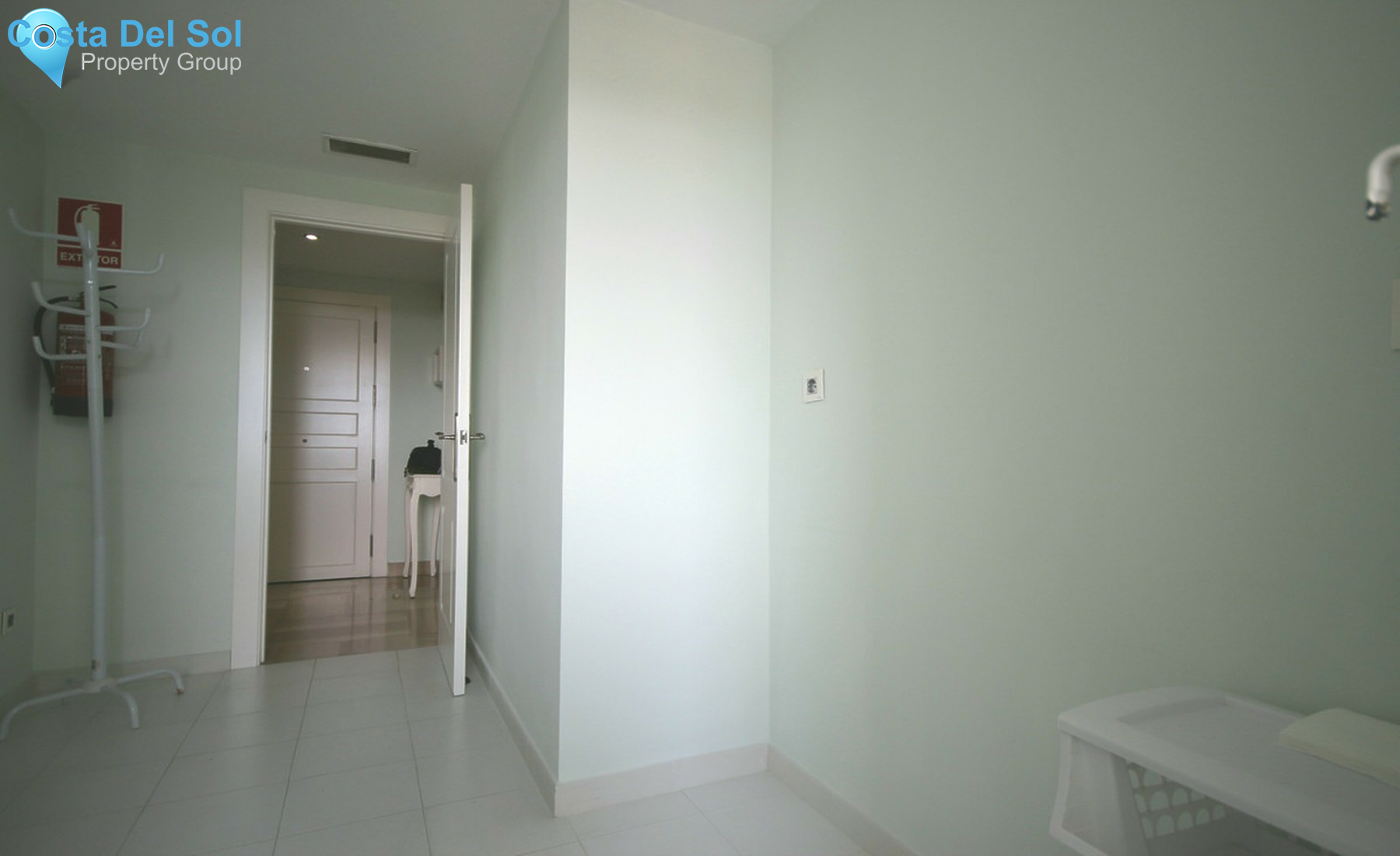 Middle Floor Apartment in Marbella-1463368