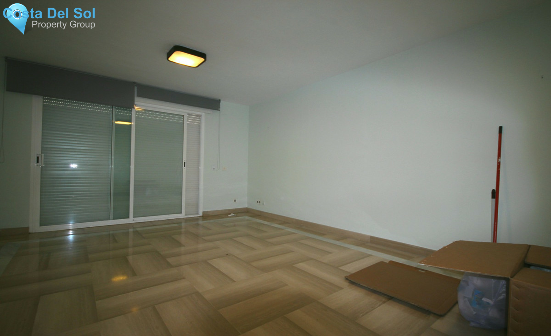 Middle Floor Apartment in Marbella-1463351