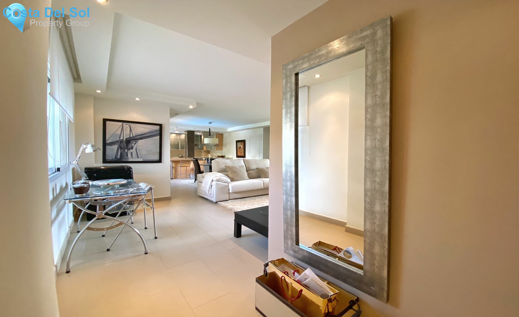 Middle Floor Apartment in Marbella-1137929