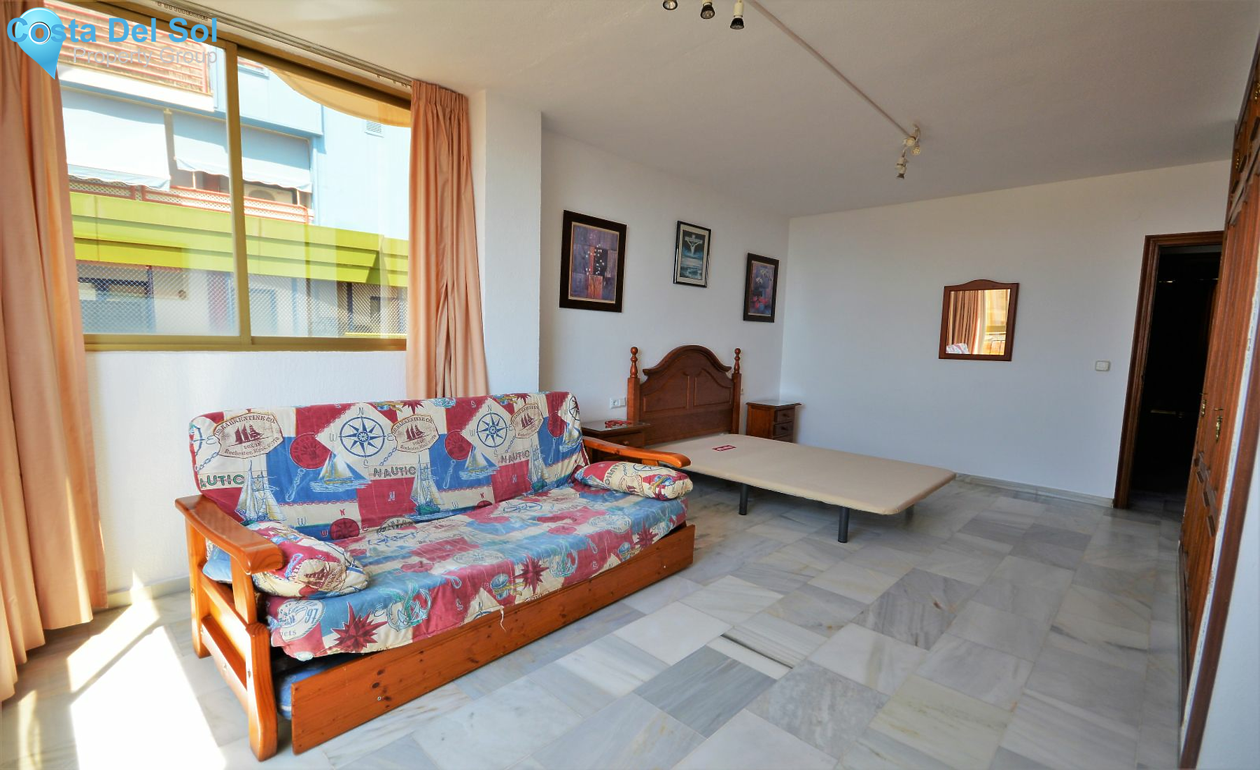 Middle Floor Apartment in Marbella-1140442