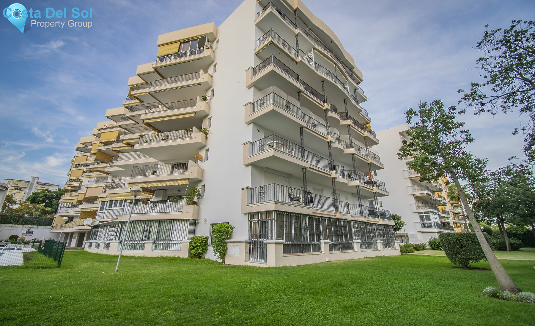 Middle Floor Apartment in Marbella-1151019