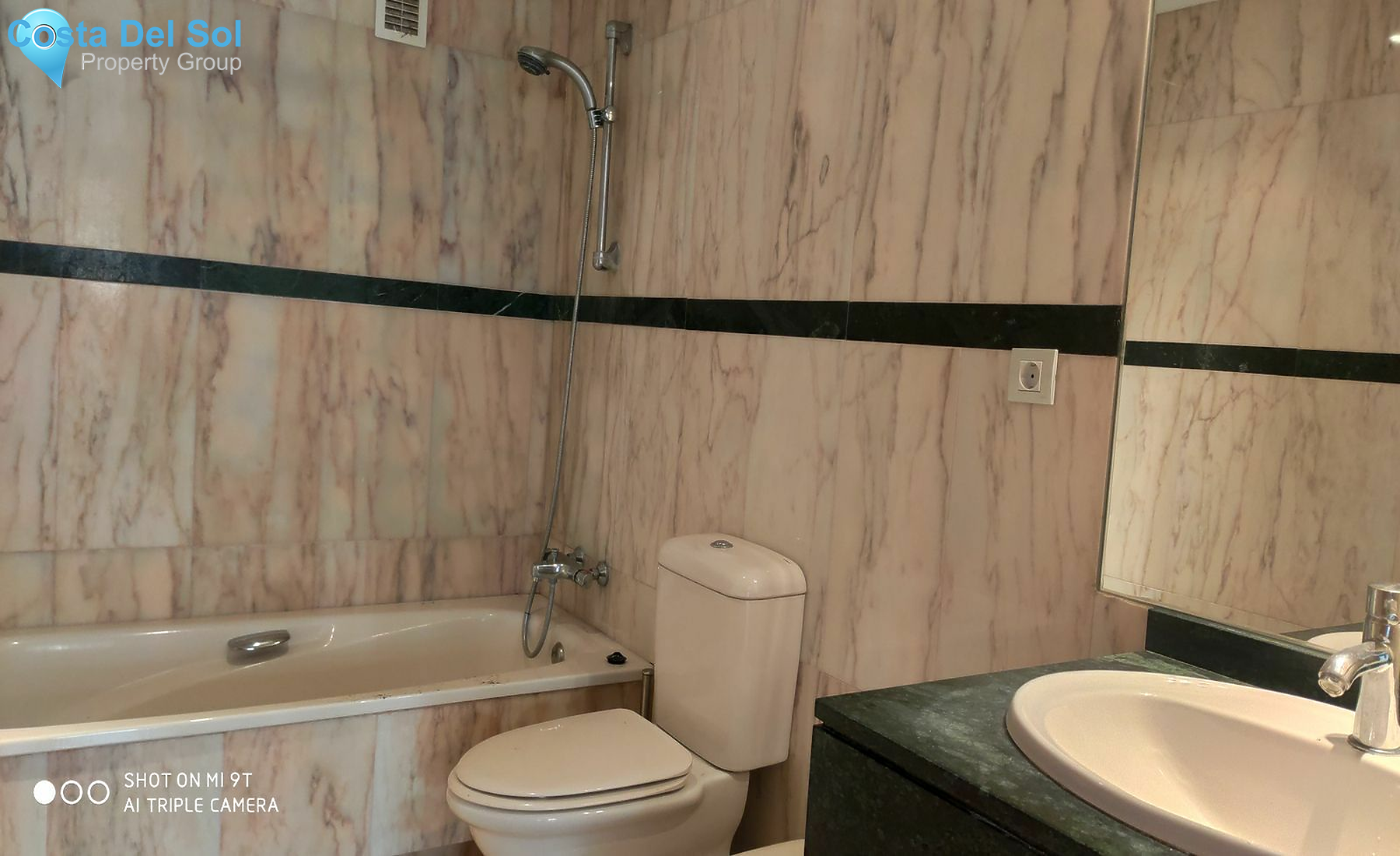 Middle Floor Apartment in Marbella-1155566