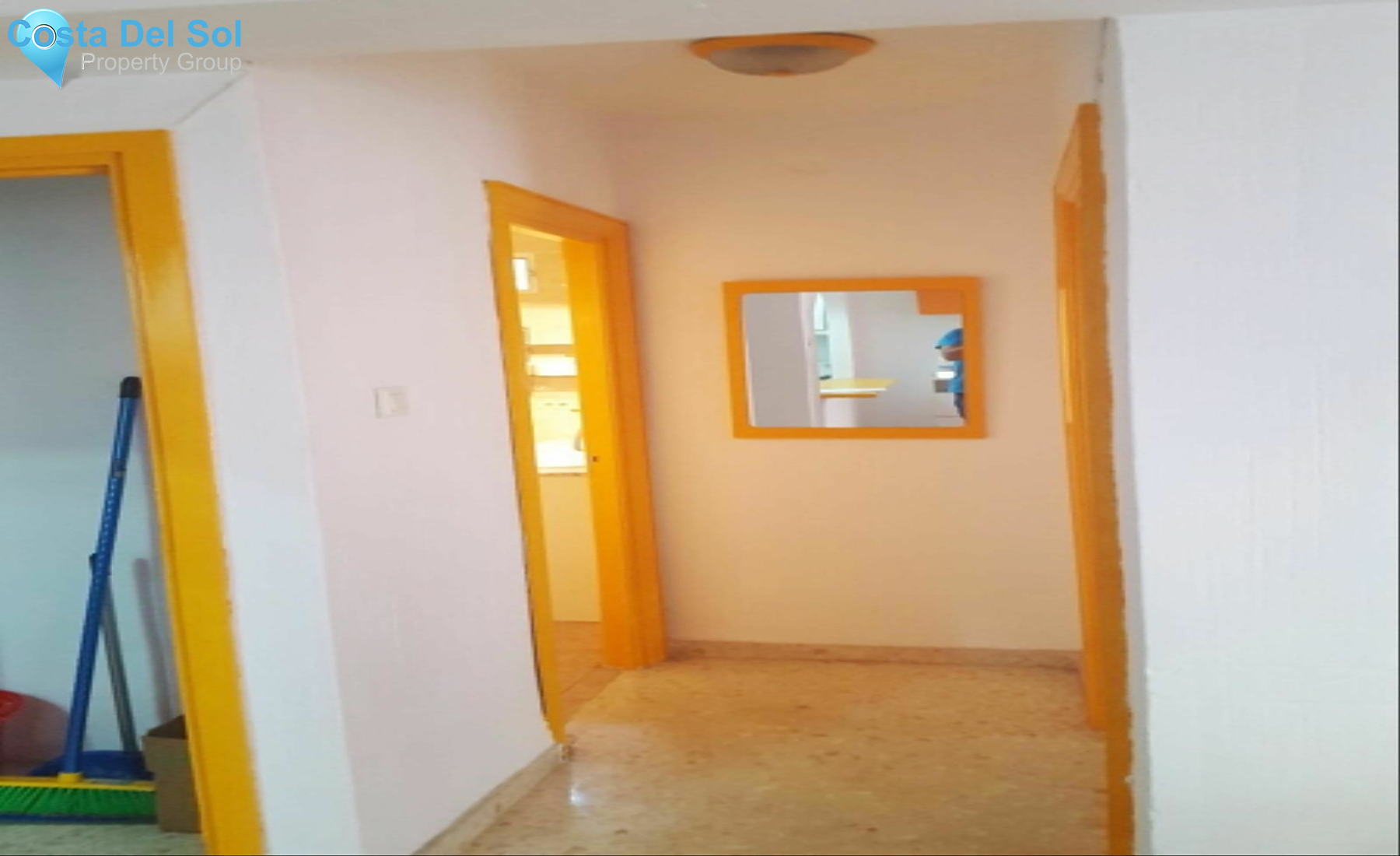 Middle Floor Apartment in Marbella-1161407