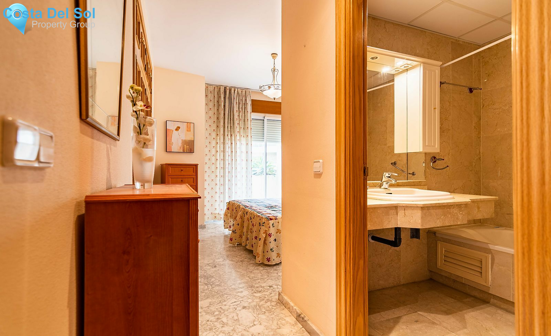 Middle Floor Apartment in Marbella-1185002