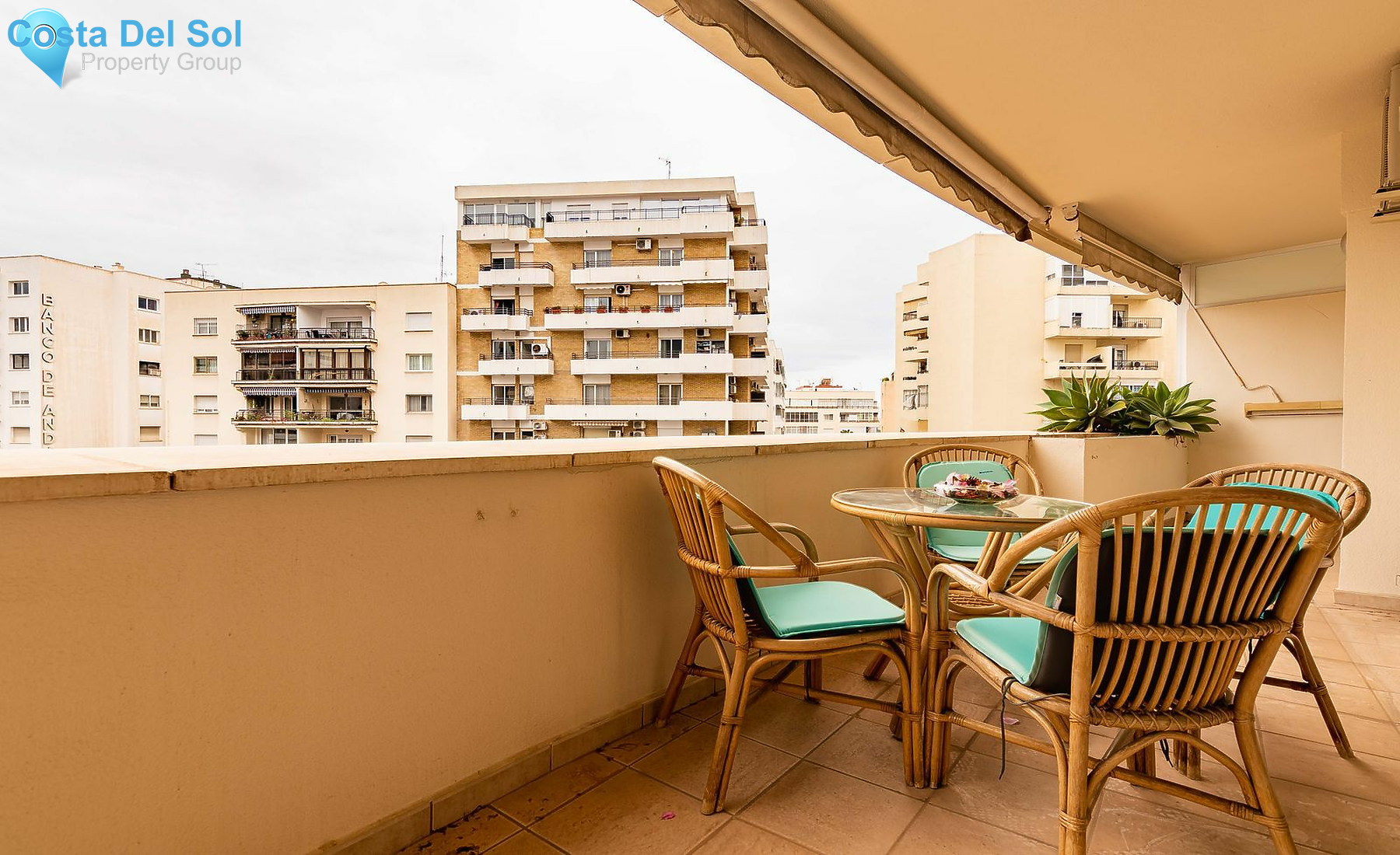 Middle Floor Apartment in Marbella-1184998