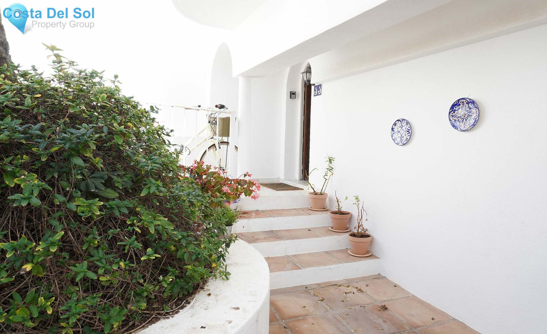 Middle Floor Apartment in Marbella-1203576