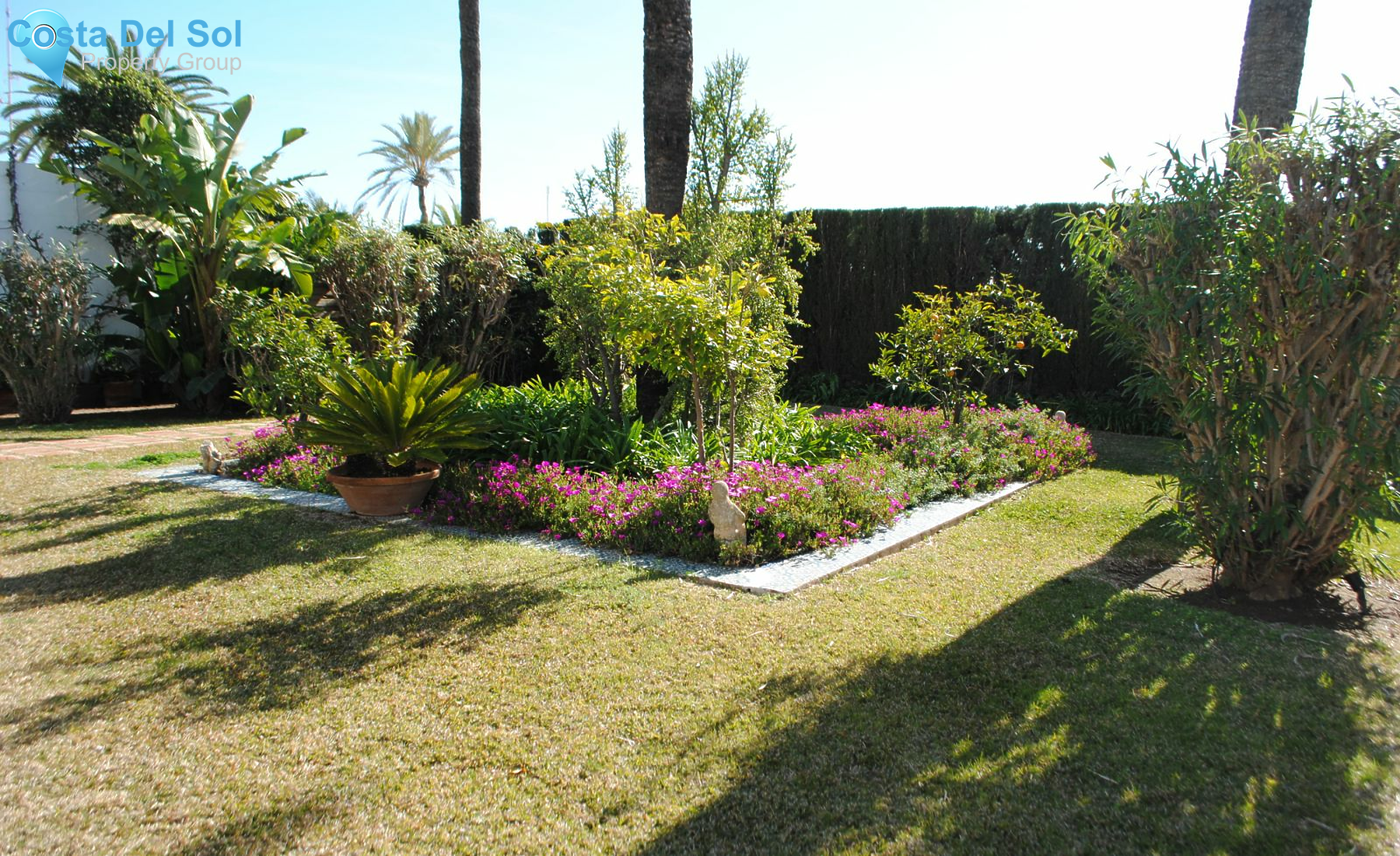 Middle Floor Apartment in Marbella-1203581