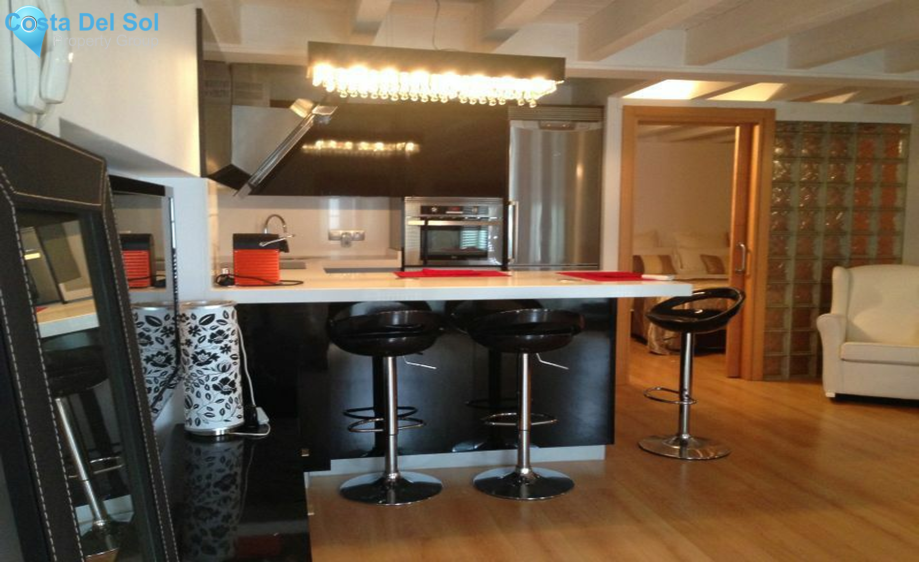 Middle Floor Apartment in Marbella