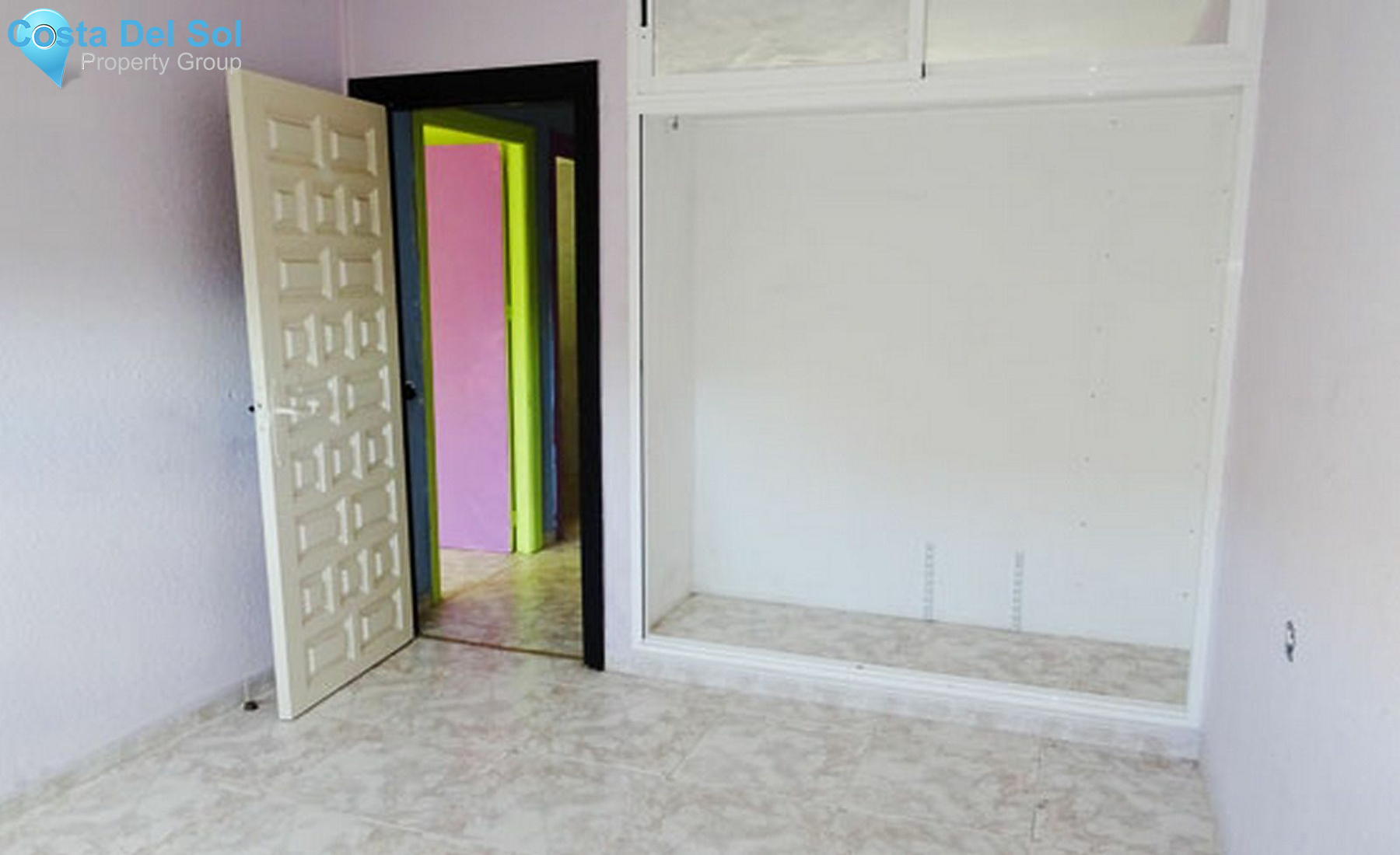 Middle Floor Apartment in Marbella-1208770