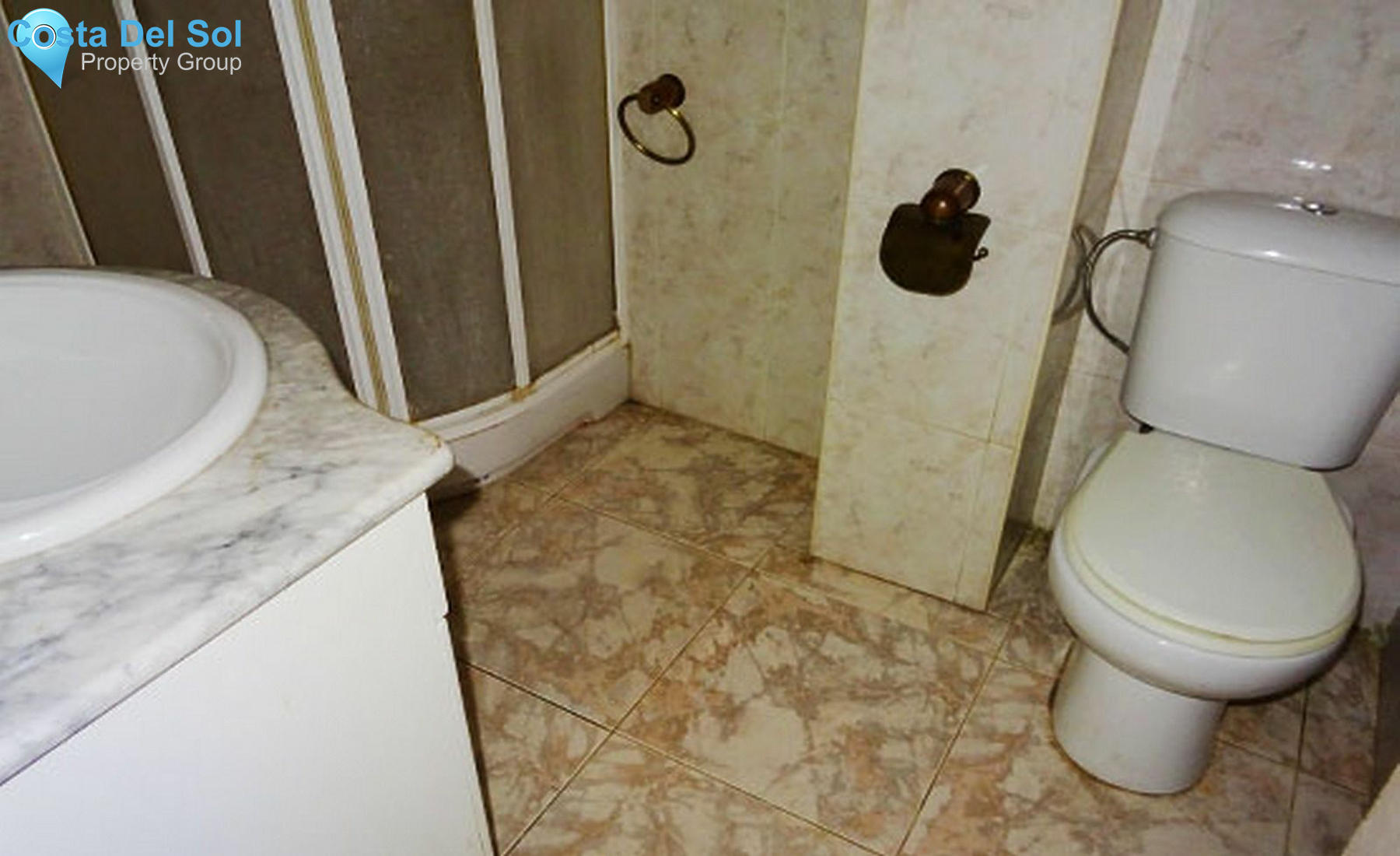 Middle Floor Apartment in Marbella-1208771