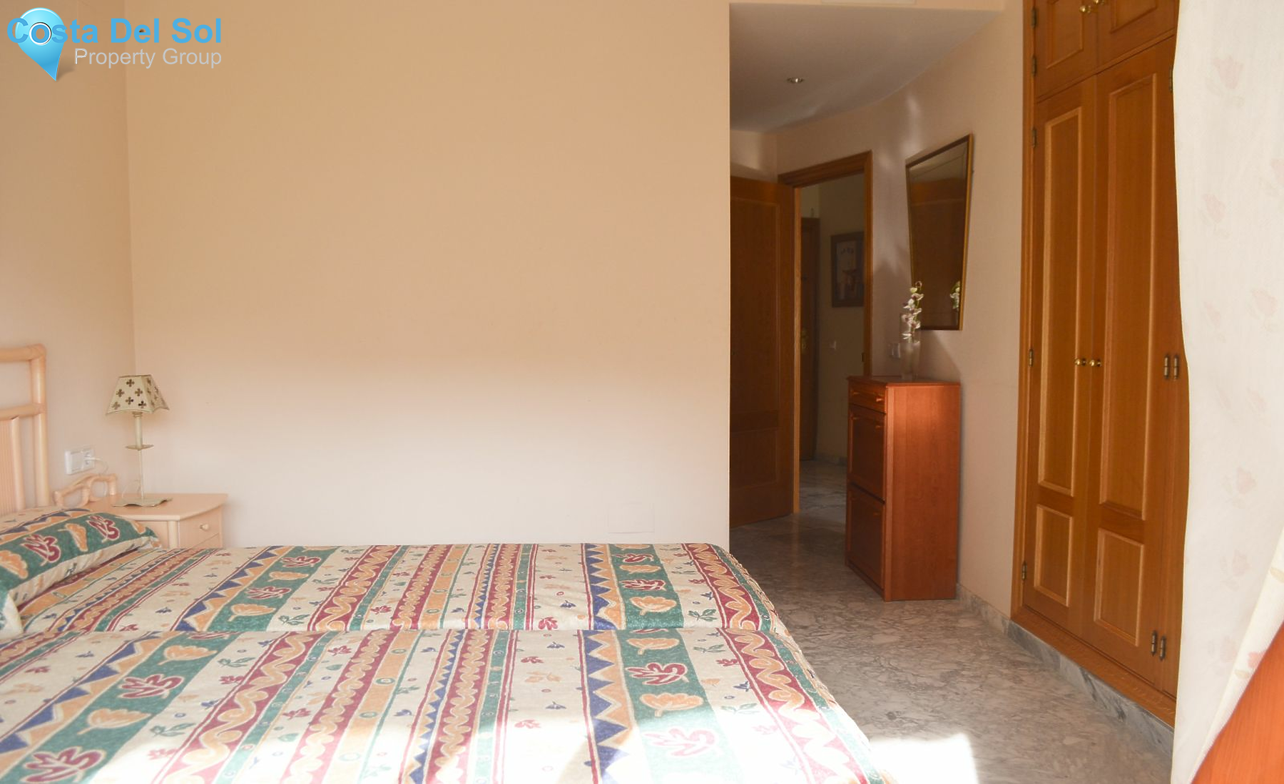 Middle Floor Apartment in Marbella-1396243