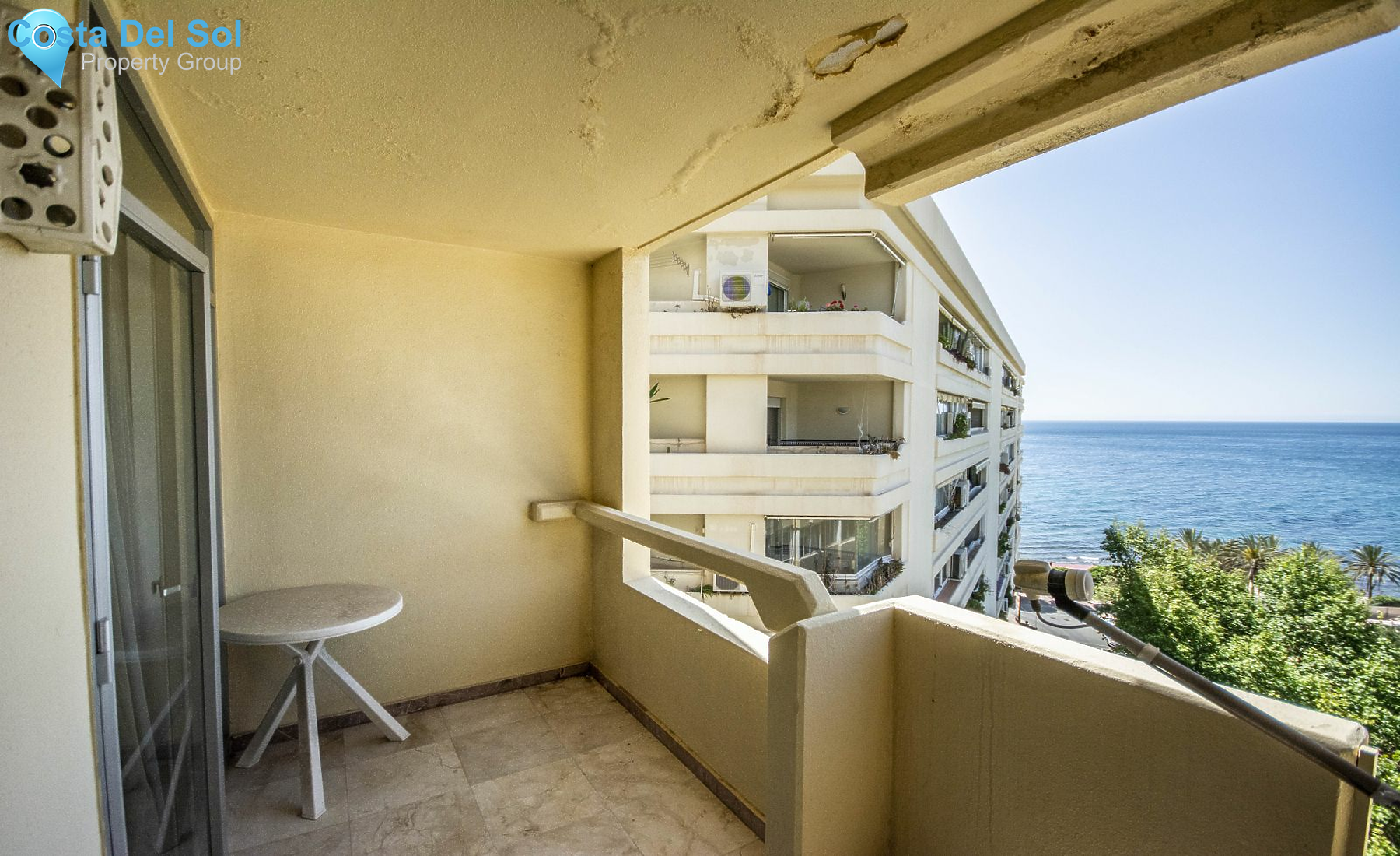 Middle Floor Apartment in Marbella-1396902