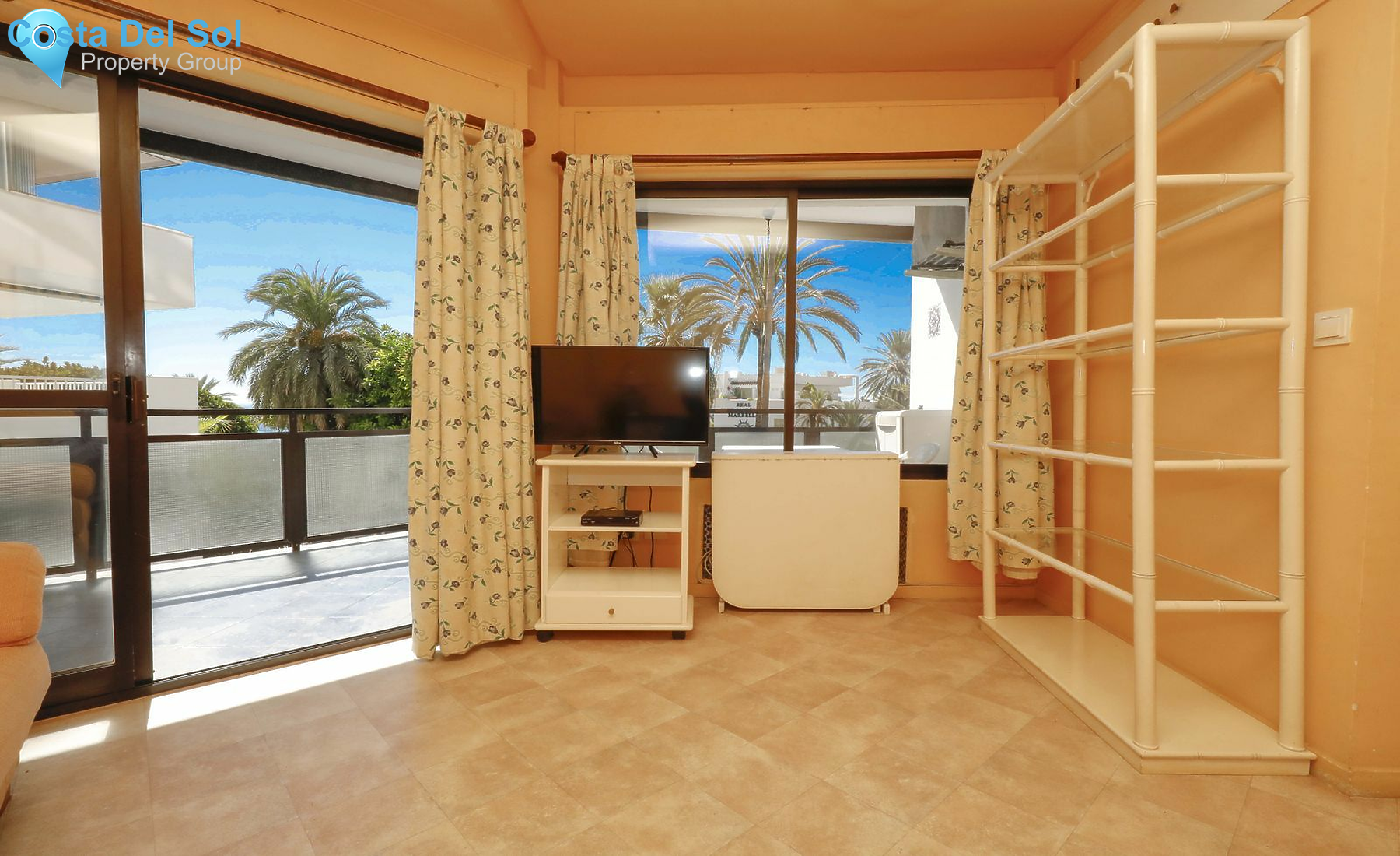 Middle Floor Apartment in Marbella-1485361