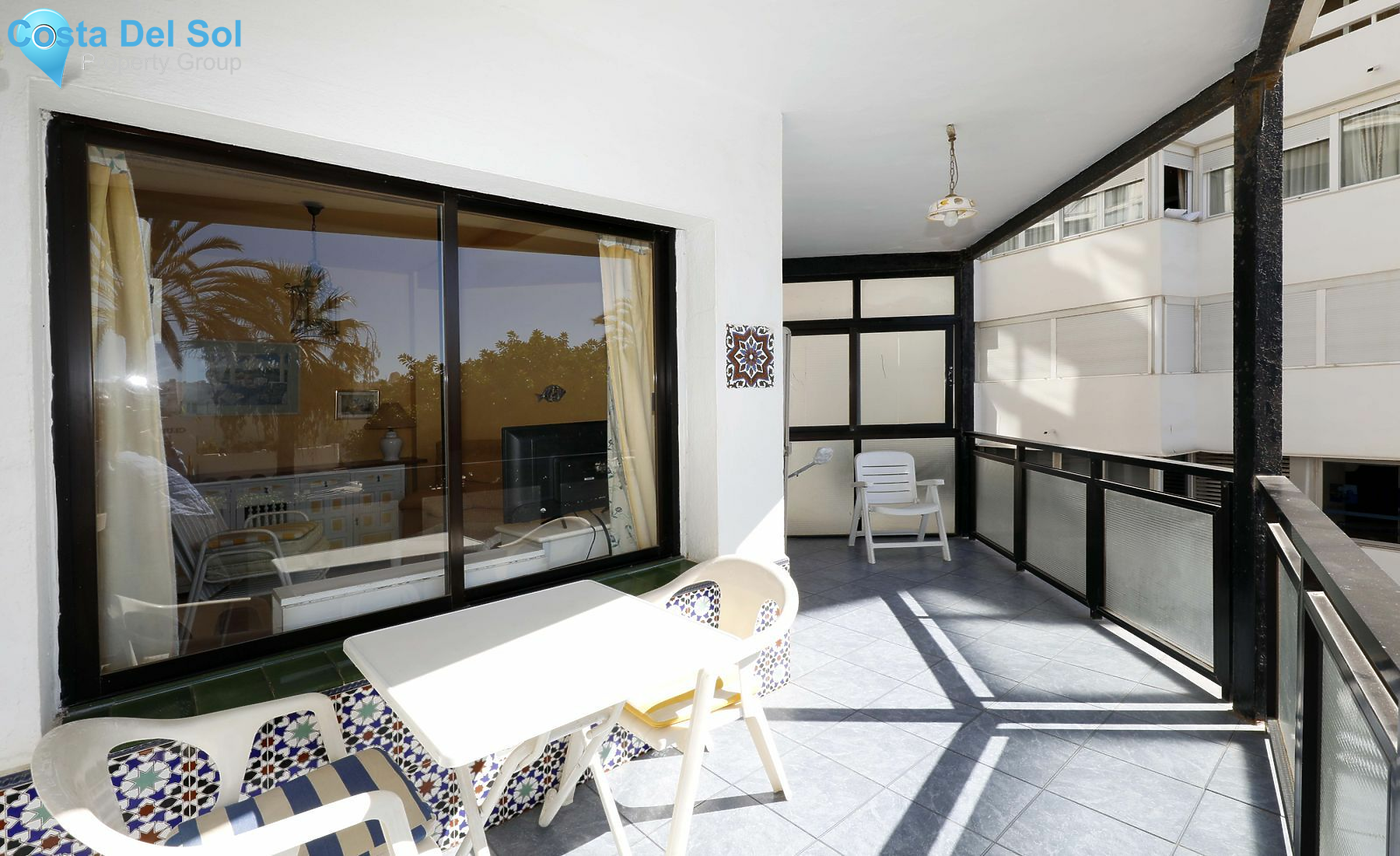 Middle Floor Apartment in Marbella-1485359