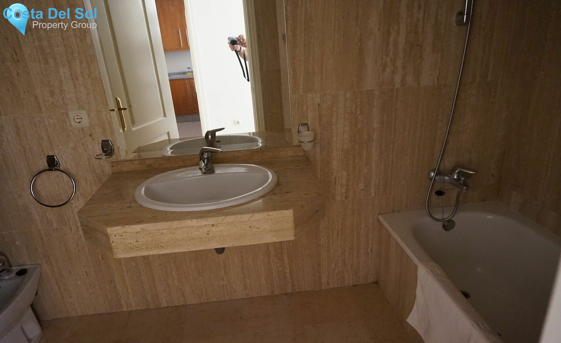 Middle Floor Apartment in Marbella-1495508