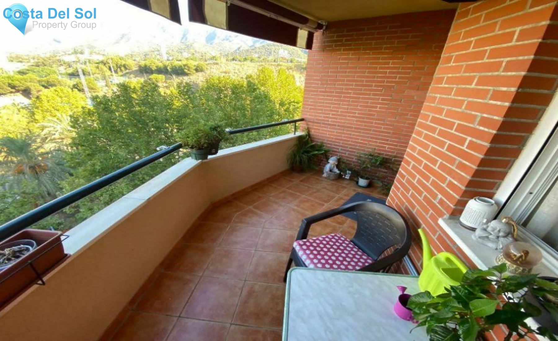 Middle Floor Apartment in Marbella-1520967