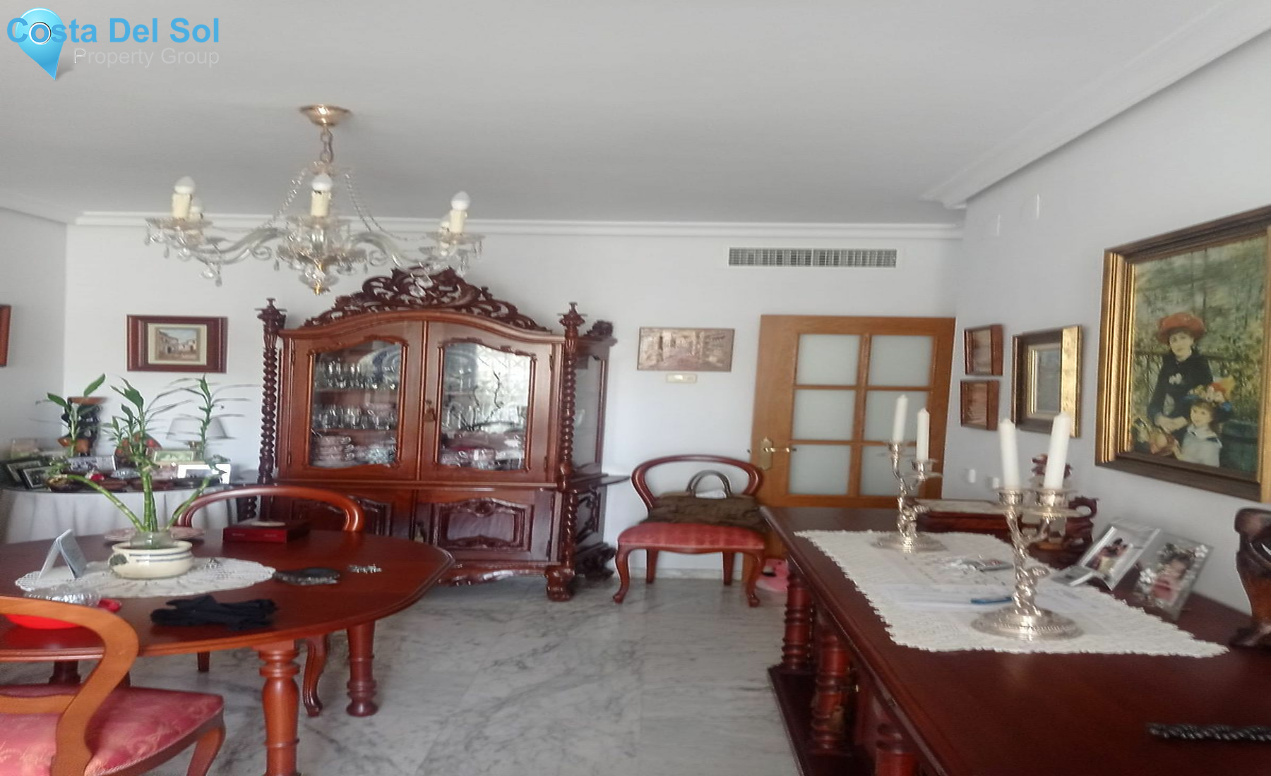 Middle Floor Apartment in Marbella-1535582