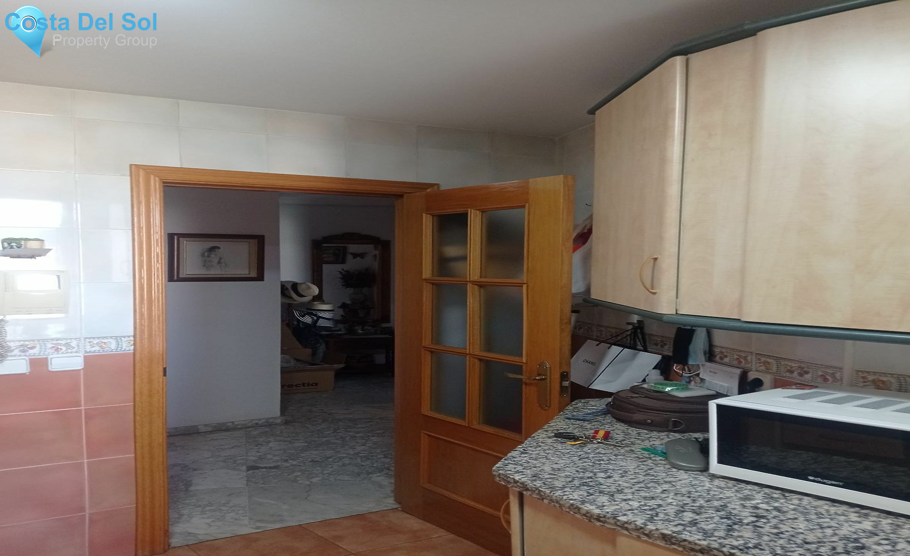 Middle Floor Apartment in Marbella-1535592