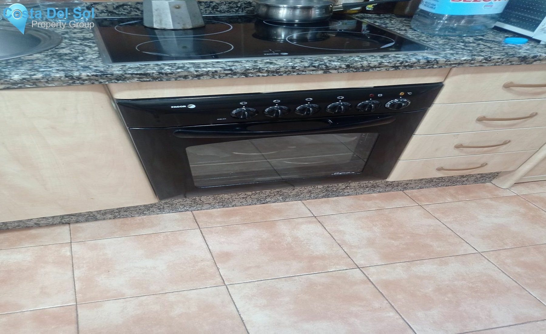 Middle Floor Apartment in Marbella-1535593