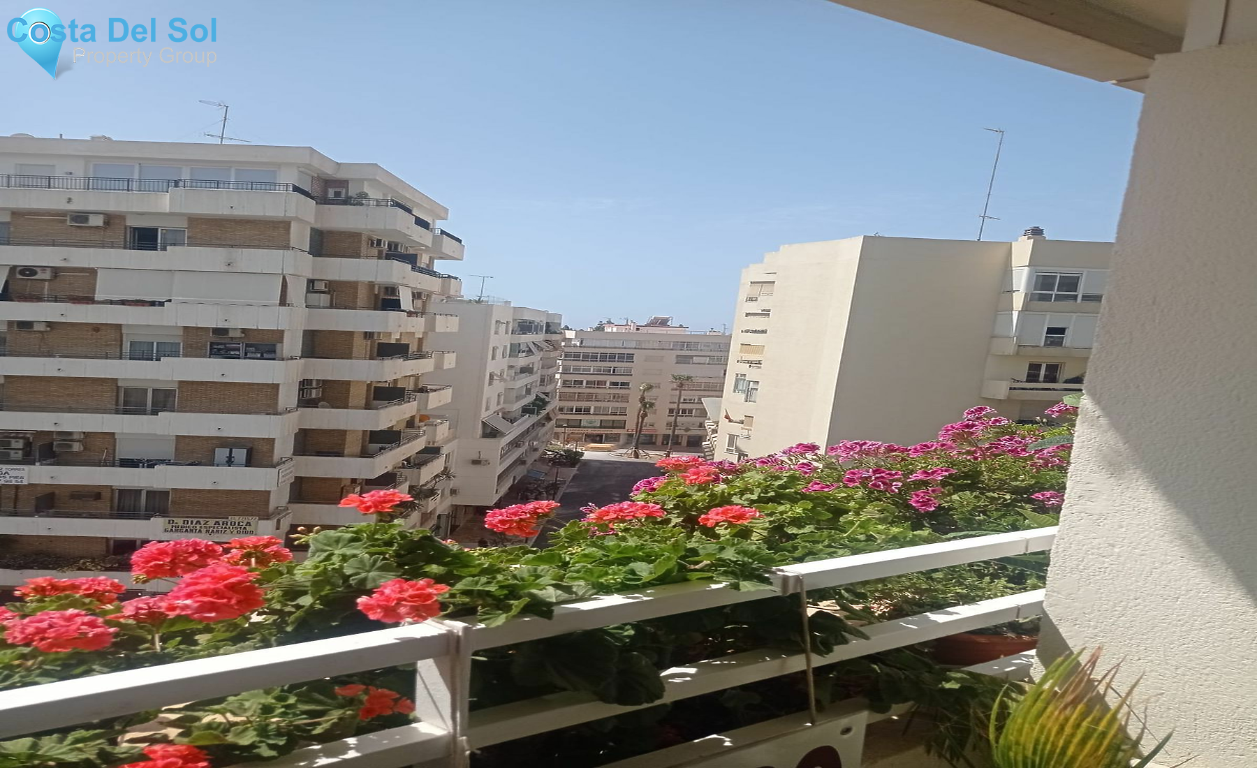 Middle Floor Apartment in Marbella-1535598
